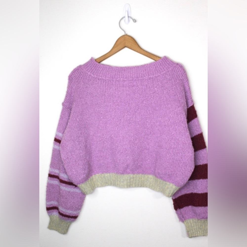 Women's Pink V-Neck Sweater - Picture 7 of 12